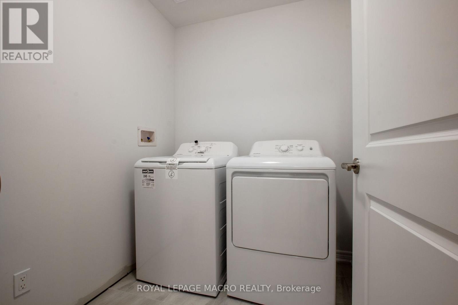 Main & Upper - 22 Oakdale Avenue, St. Catharines, Ontario  L2P 2B9 - Photo 26 - X13165514