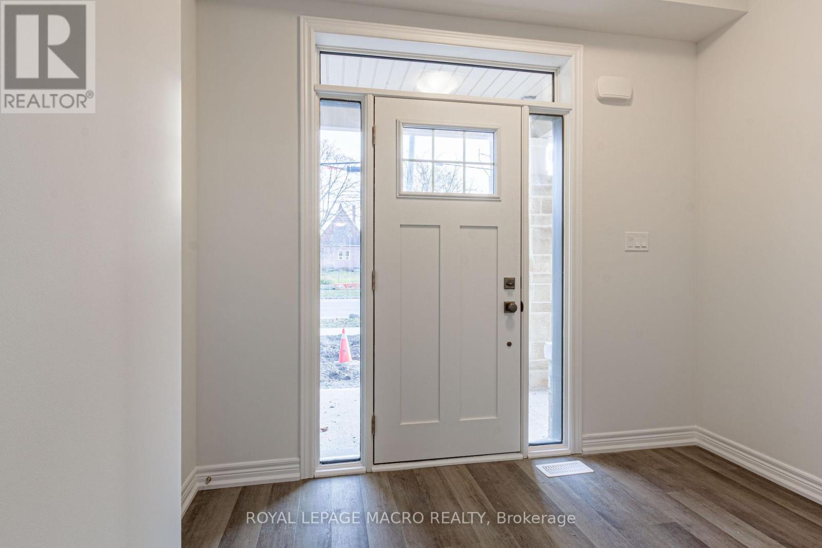 Main & Upper - 22 Oakdale Avenue, St. Catharines, Ontario  L2P 2B9 - Photo 6 - X13165514