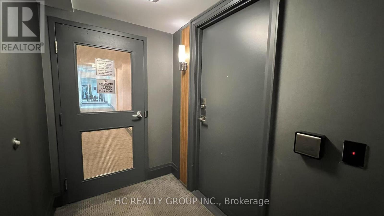 710 W - 565 Wilson Avenue, Toronto, Ontario  M3H 0C6 - Photo 2 - C13165516
