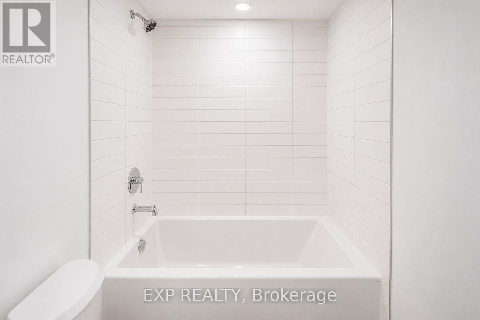 28 Turtle Island Road, Toronto, Ontario  M6A 2M5 - Photo 16 - C13165538