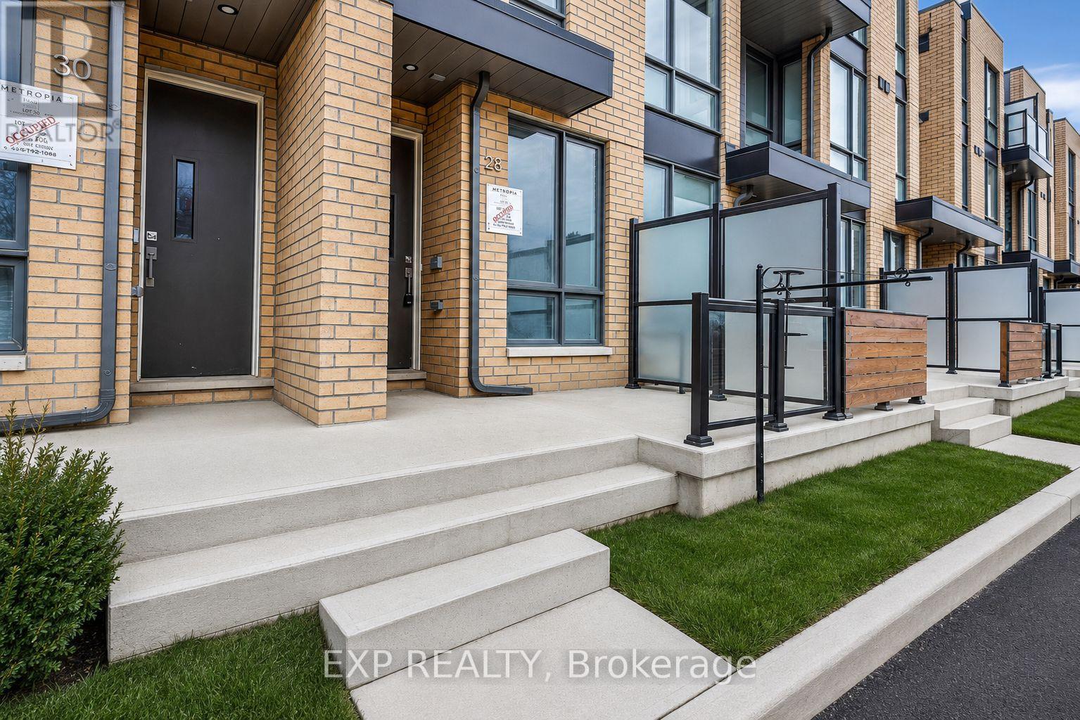 28 Turtle Island Road, Toronto, Ontario  M6A 2M5 - Photo 3 - C13165538