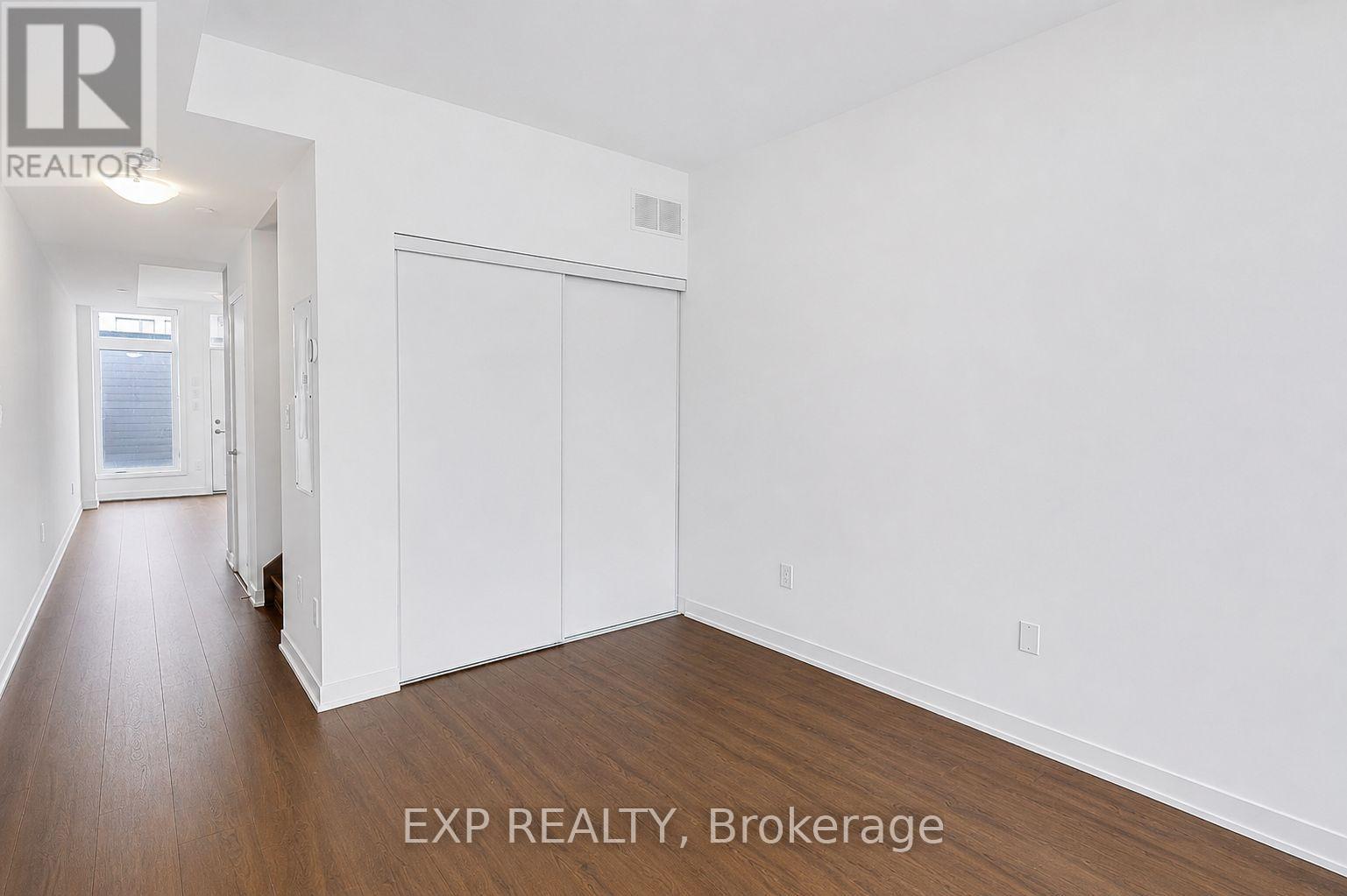 28 Turtle Island Road, Toronto, Ontario  M6A 2M5 - Photo 6 - C13165538
