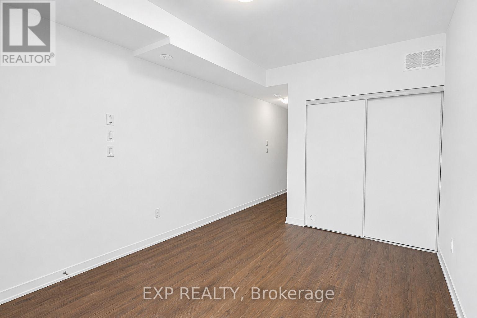 28 Turtle Island Road, Toronto, Ontario  M6A 2M5 - Photo 8 - C13165538