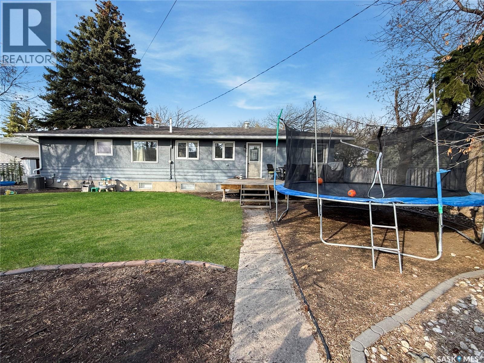 480 3rd Avenue Se, Swift Current, Saskatchewan  S9H 3K8 - Photo 33 - SK036887