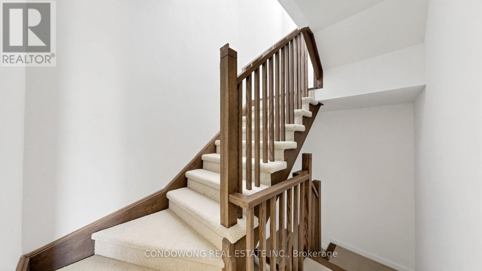 49 - 31 Honeycrisp Crescent, Vaughan, Ontario  L4K 0N6 - Photo 7 - N13165522