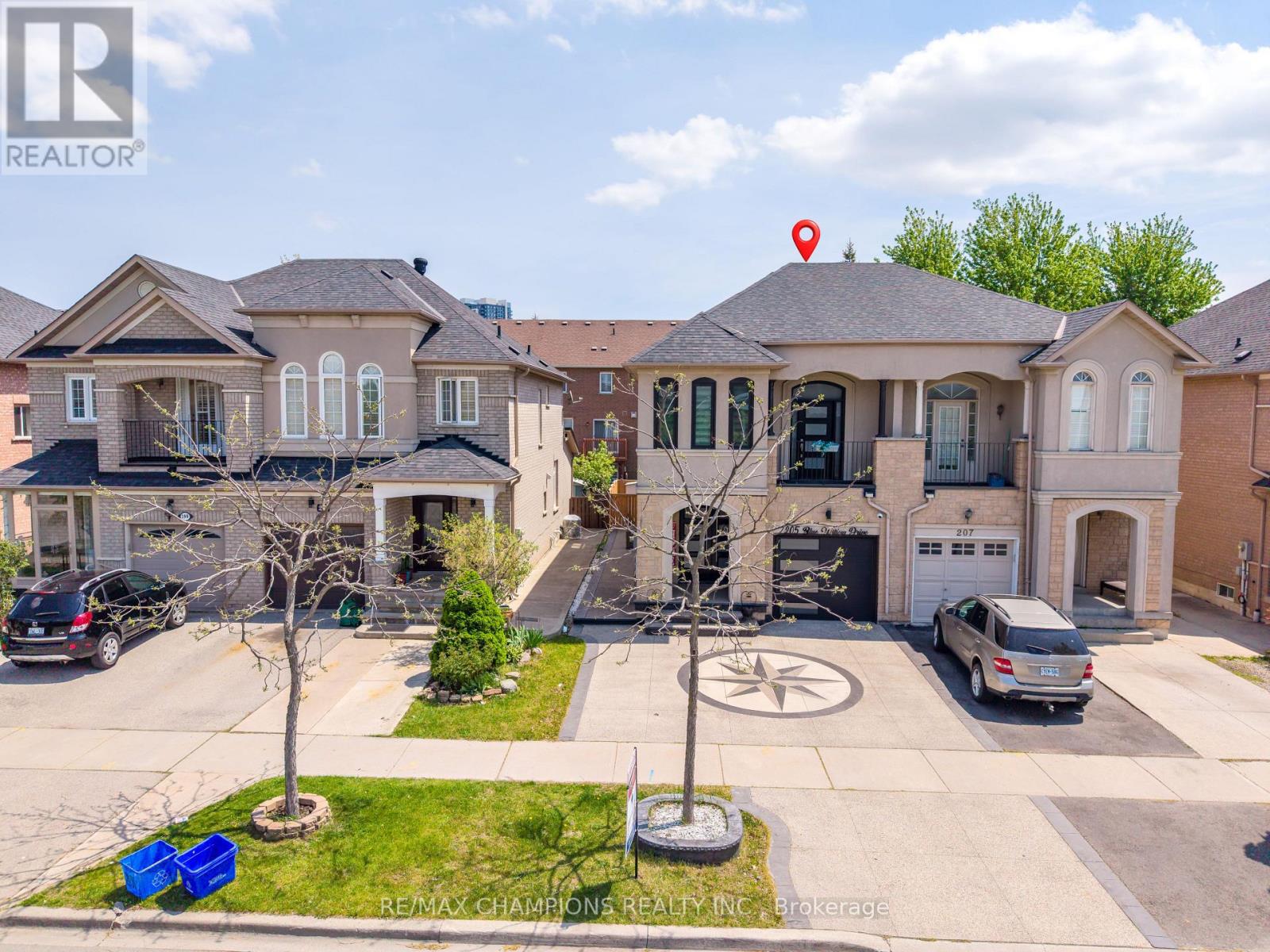205 Blue Willow Drive, Vaughan, Ontario  L4L 9E1 - Photo 3 - N13165526