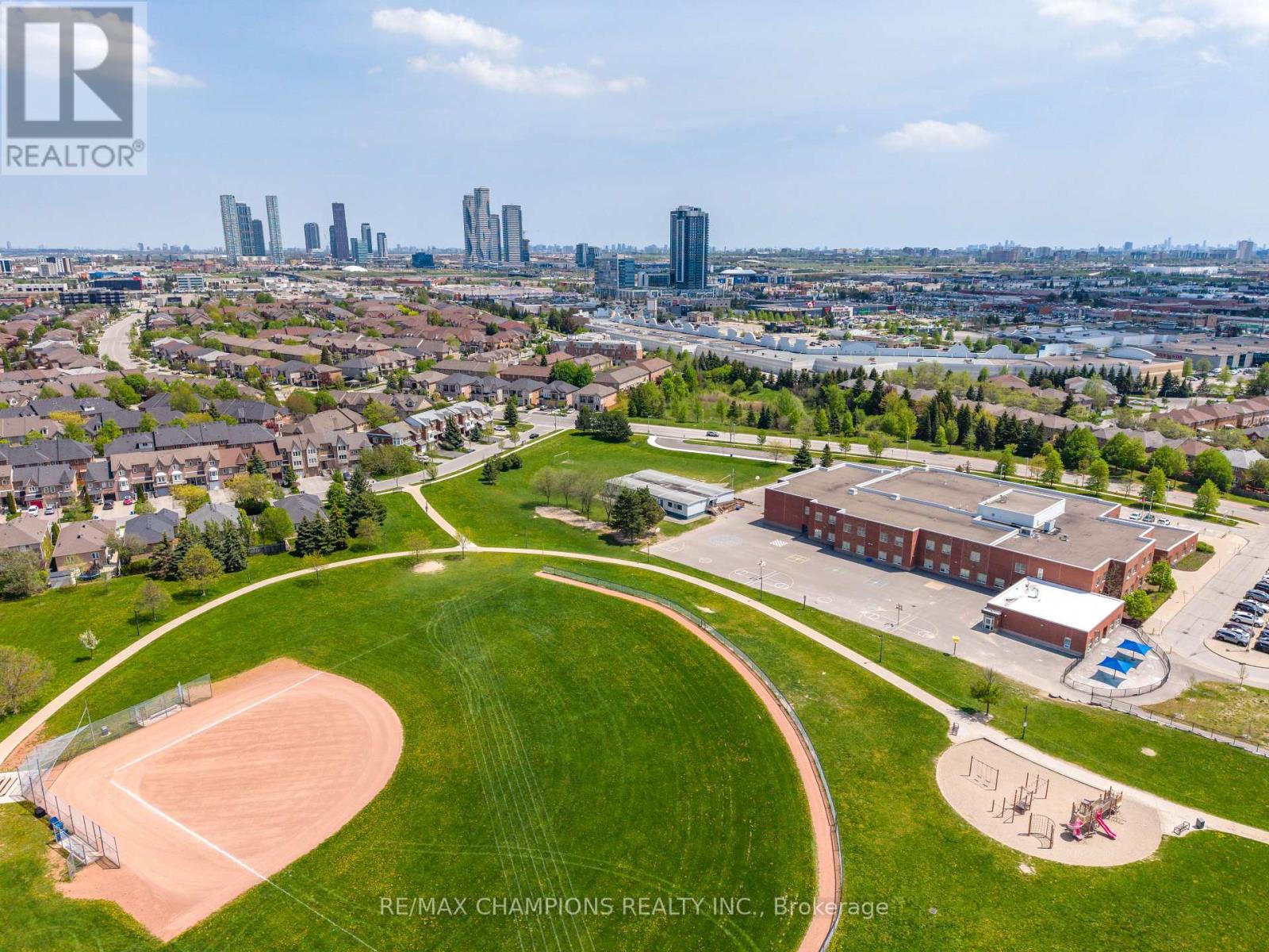 205 Blue Willow Drive, Vaughan, Ontario  L4L 9E1 - Photo 48 - N13165526