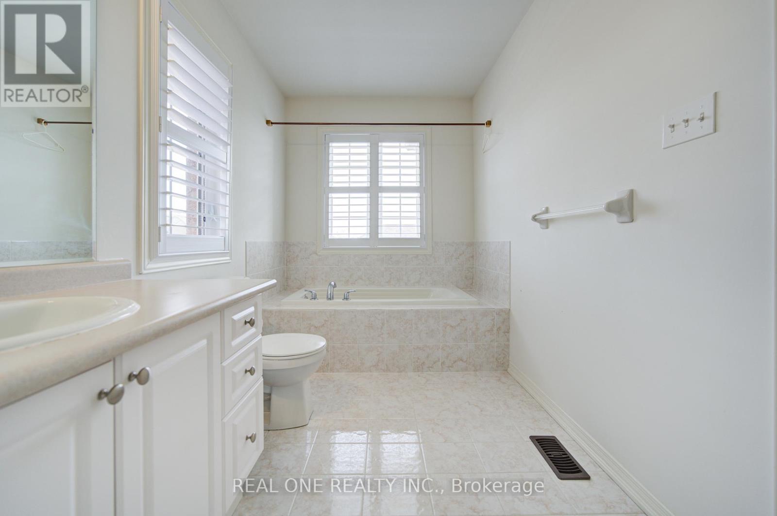 584 Reeves Way Boulevard, Whitchurch-Stouffville, Ontario  L4A 0T3 - Photo 31 - N13165548