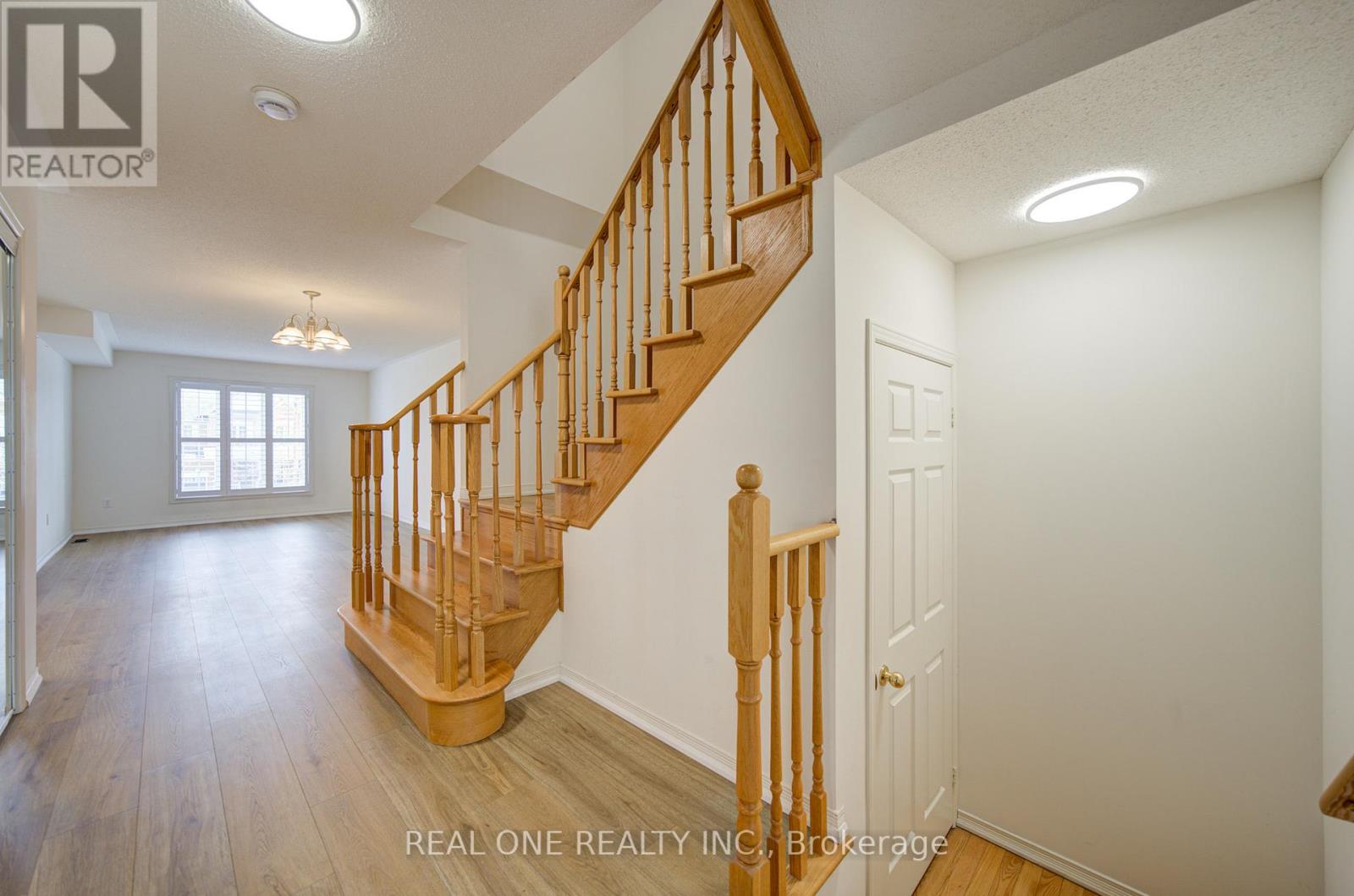 584 Reeves Way Boulevard, Whitchurch-Stouffville, Ontario  L4A 0T3 - Photo 7 - N13165548