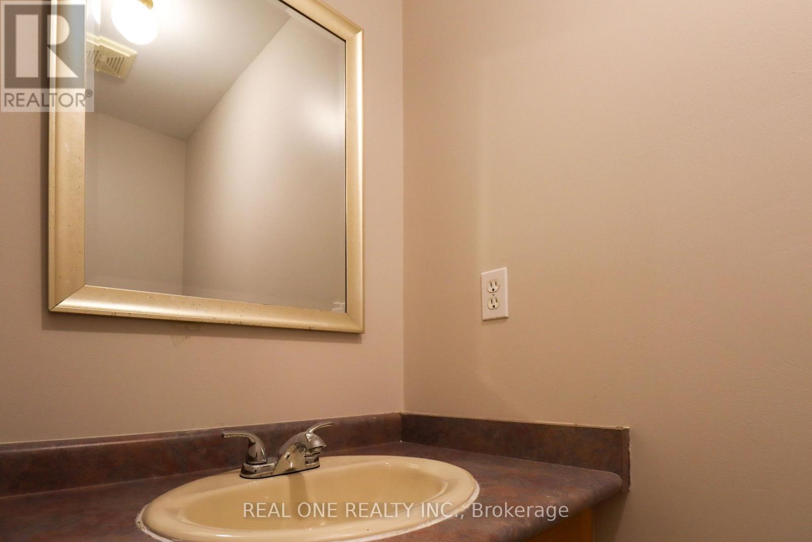 3280 Ridgeleigh Heights, Mississauga, Ontario L5M 6R9 - Photo 11 - W13165532