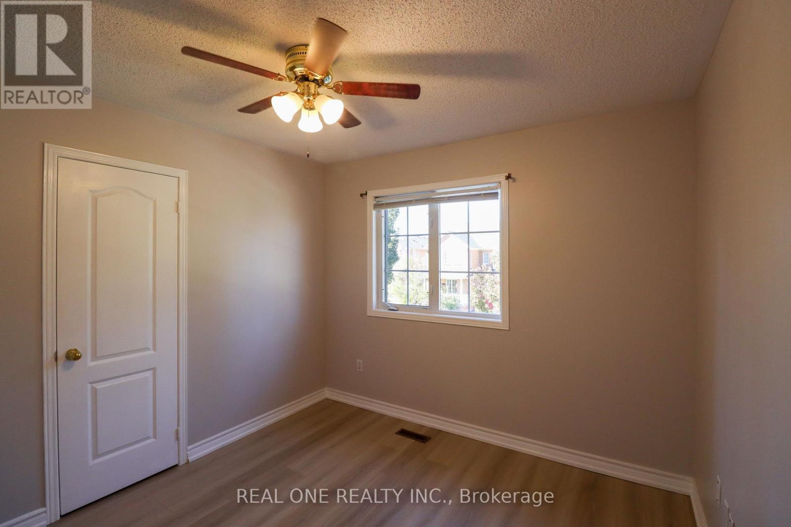3280 Ridgeleigh Heights, Mississauga, Ontario L5M 6R9 - Photo 24 - W13165532