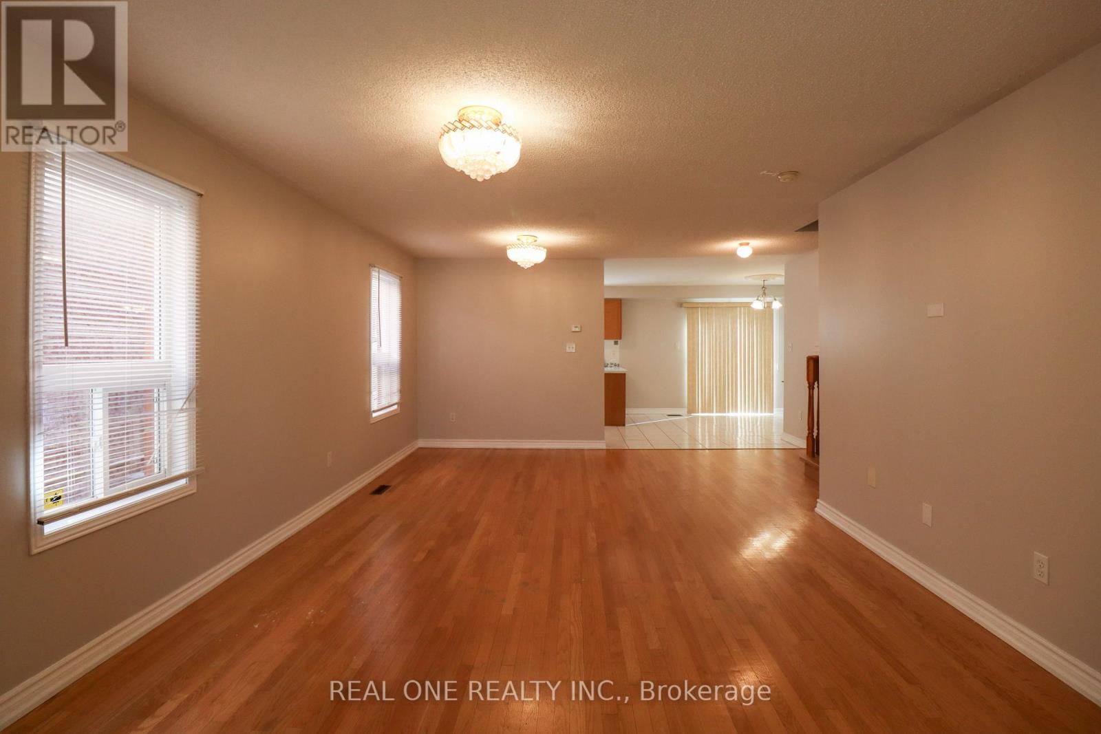 3280 Ridgeleigh Heights, Mississauga, Ontario L5M 6R9 - Photo 4 - W13165532