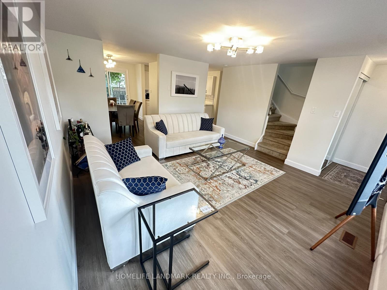 754 Parkview Crescent, Cambridge, Ontario N3H 4X8 - Photo 2 - X13165550