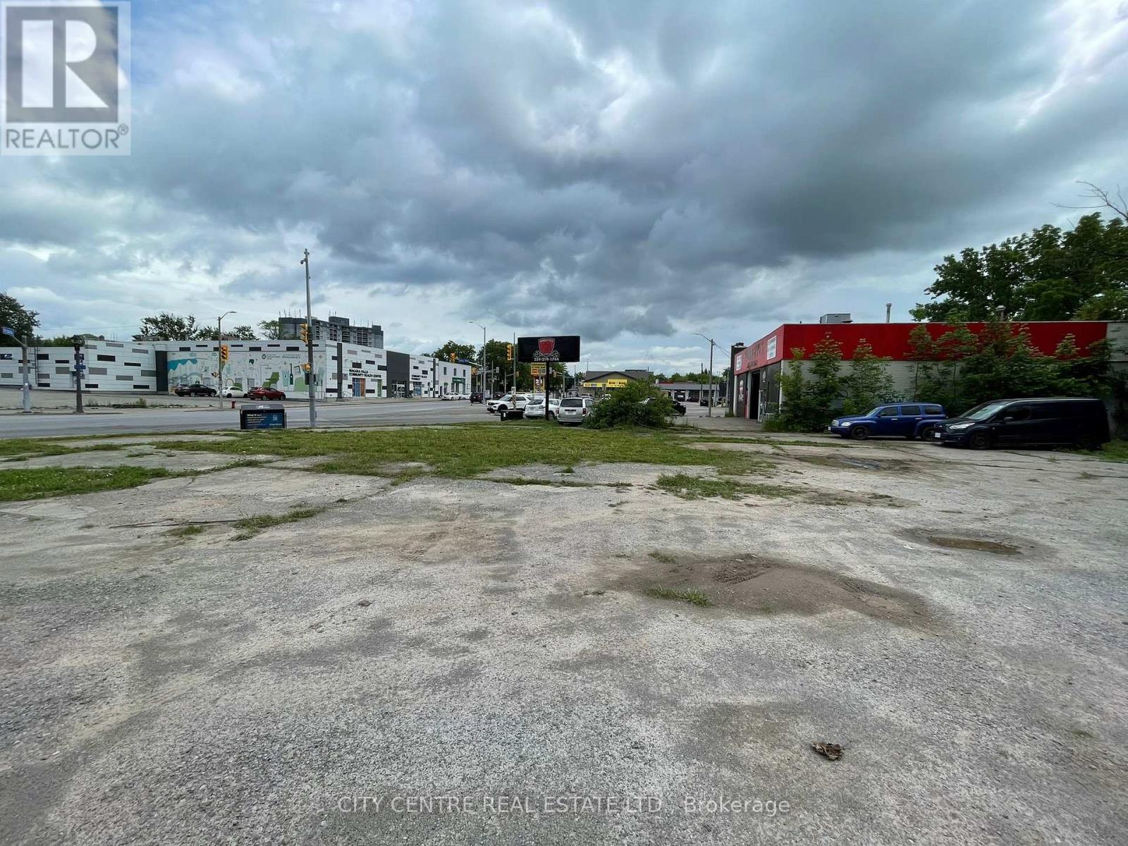 4737 Victoria Avenue, Niagara Falls, Ontario  L2E 2J2 - Photo 4 - X13165554
