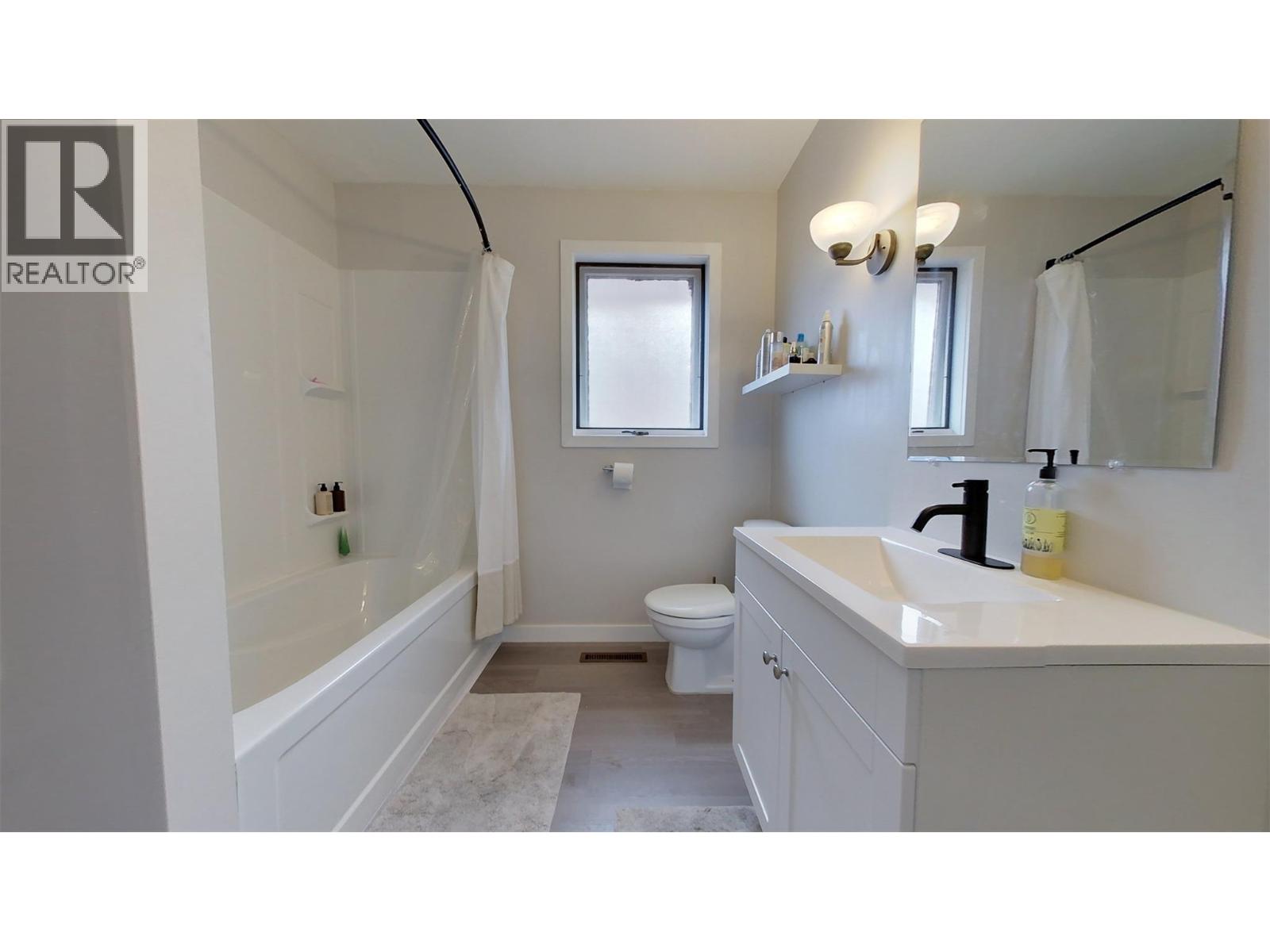 413 12th S Avenue, Cranbrook, British Columbia V1C 2M7 - Photo 12 - 10388484