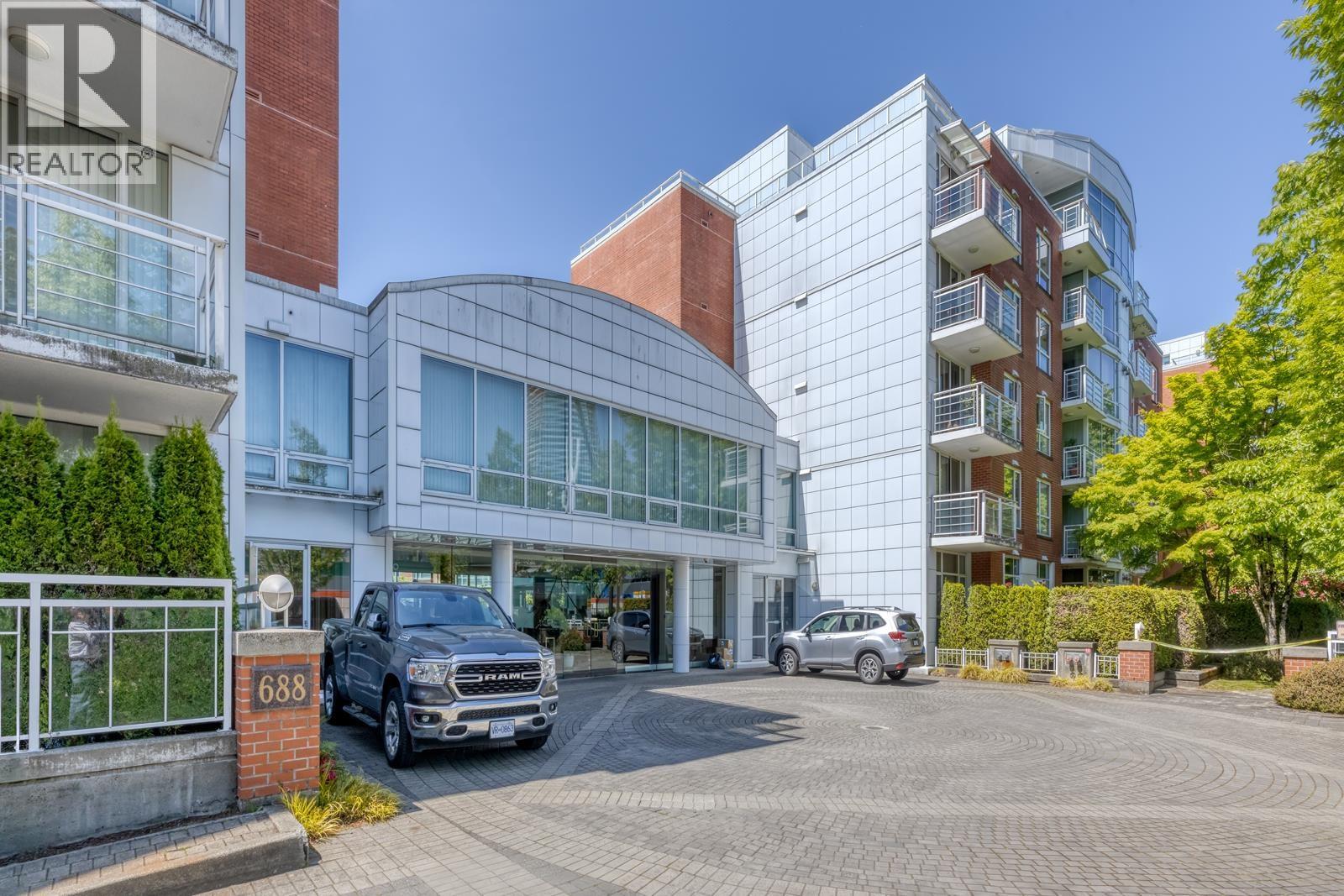 403 688 Fairchild Road, Vancouver, British Columbia V5Z 4P7 - Photo 2 - R3126594