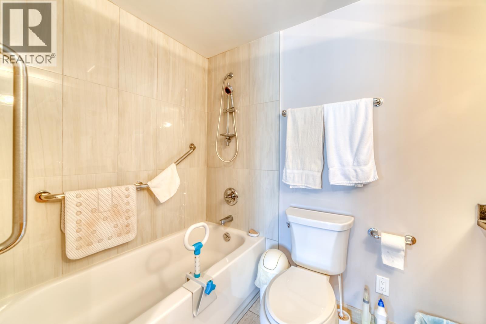 403 688 Fairchild Road, Vancouver, British Columbia V5Z 4P7 - Photo 19 - R3126594