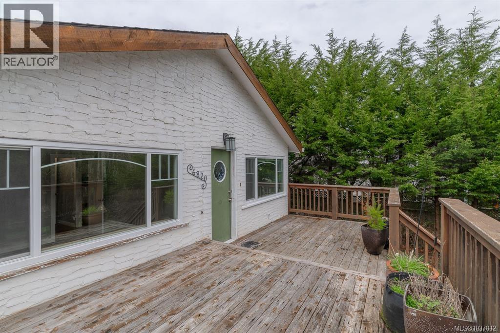6820 Grant Rd W, Sooke, British Columbia  V9Z 0L7 - Photo 13 - 1037812