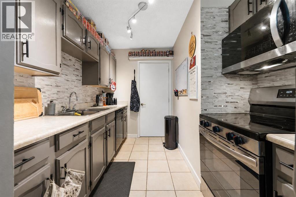 10, 3911 1 Street NE, Calgary, Alberta  T2E 3E2 - Photo 3 - A2308319