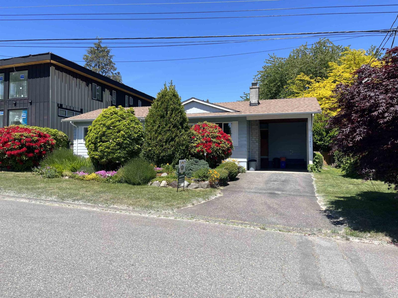 15817 GOGGS AVENUE, White Rock, British Columbia
