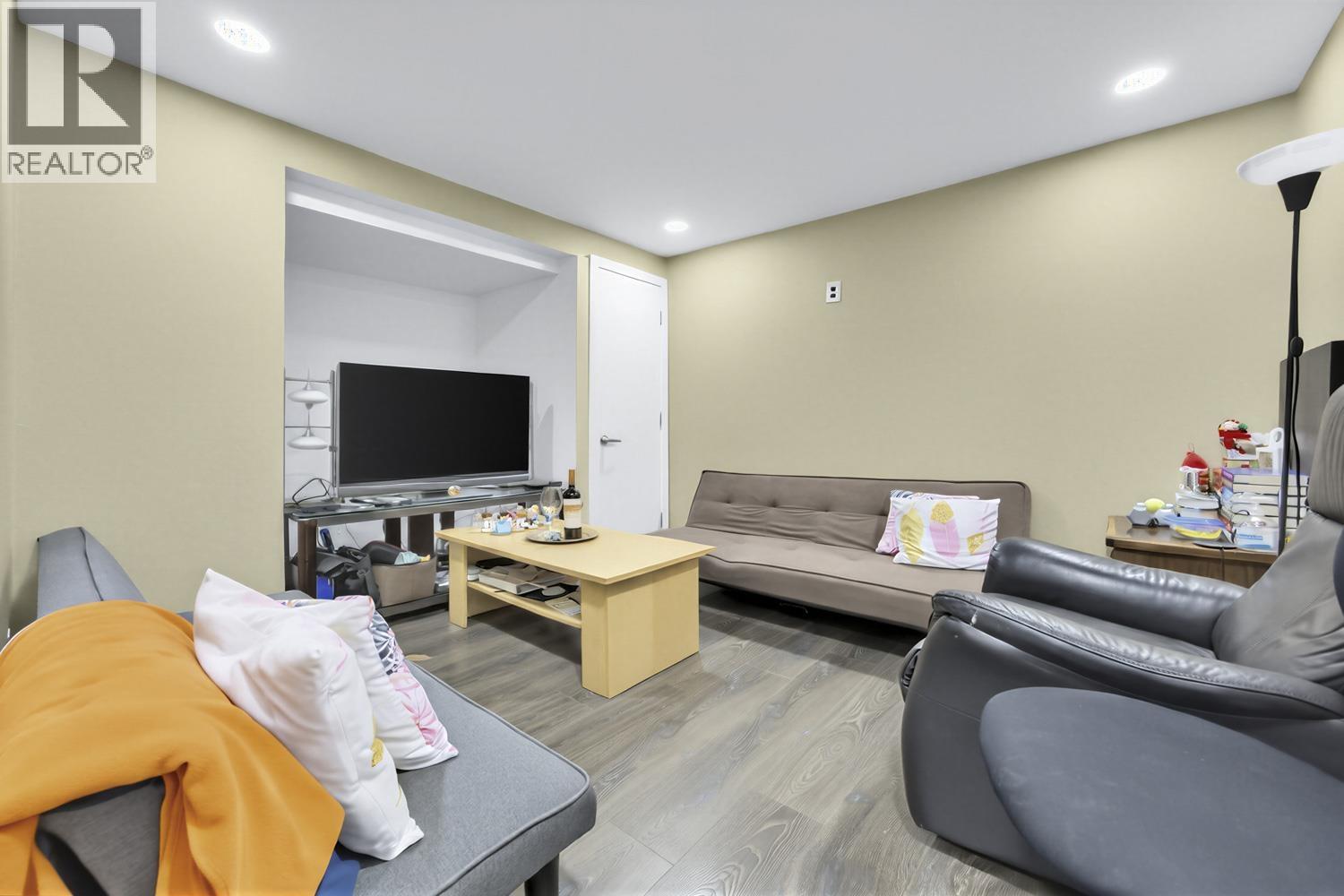 1 4967 Spencer Street, Vancouver, British Columbia  V5R 3Z9 - Photo 10 - R3127035