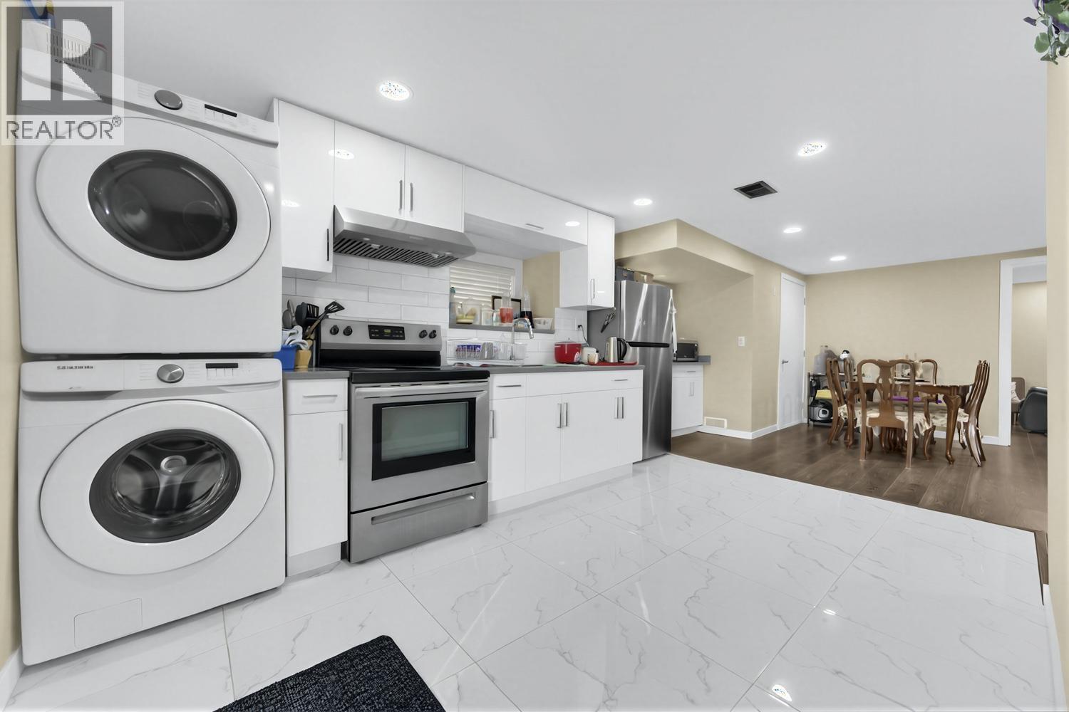 1 4967 Spencer Street, Vancouver, British Columbia  V5R 3Z9 - Photo 4 - R3127035