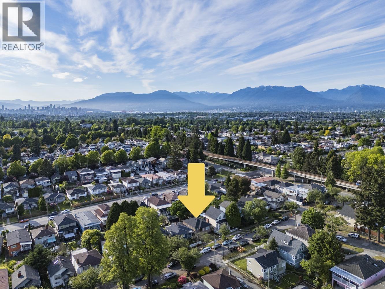 1 4967 SPENCER STREET, Vancouver, British Columbia