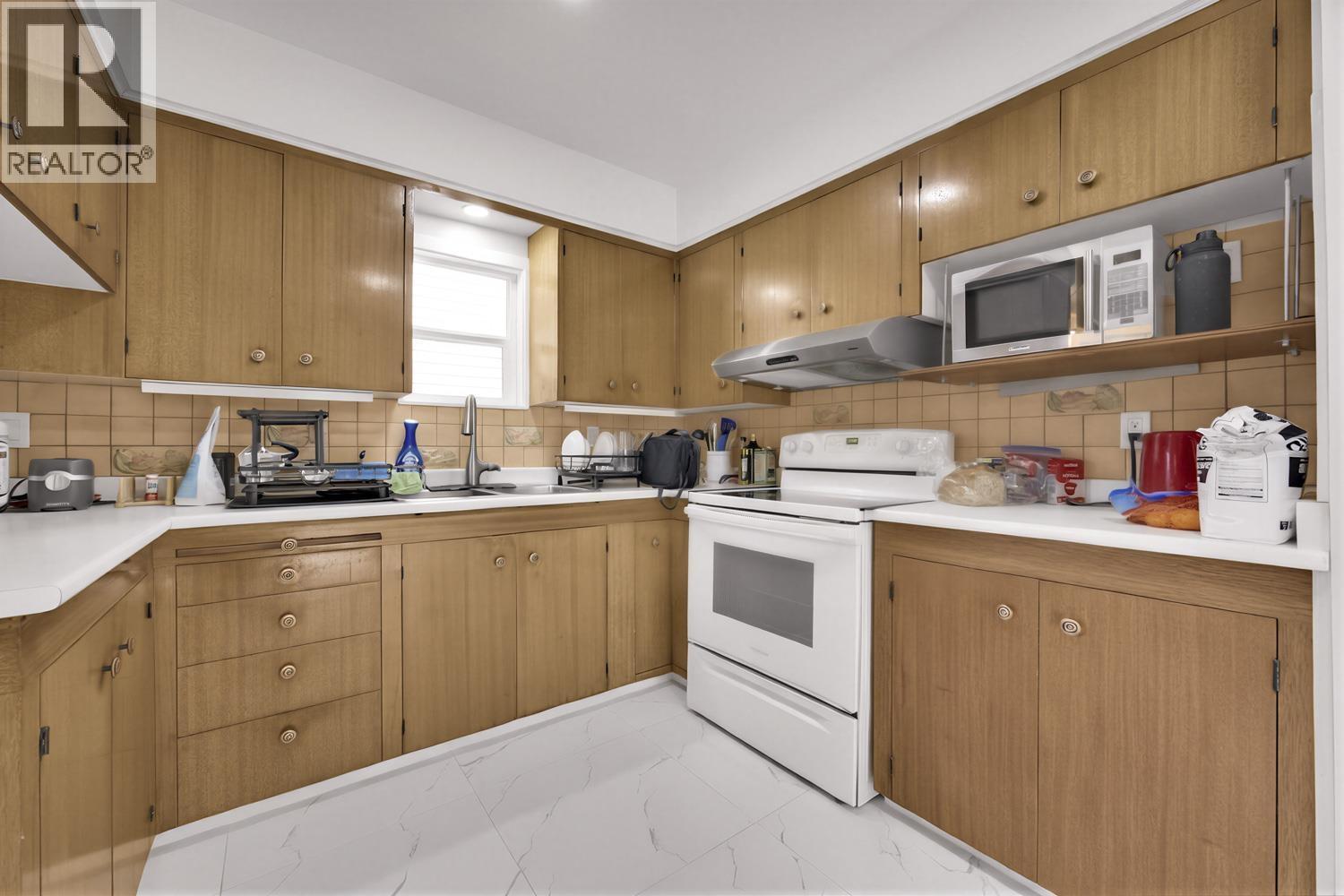 1 4967 Spencer Street, Vancouver, British Columbia  V5R 3Z9 - Photo 29 - R3127035