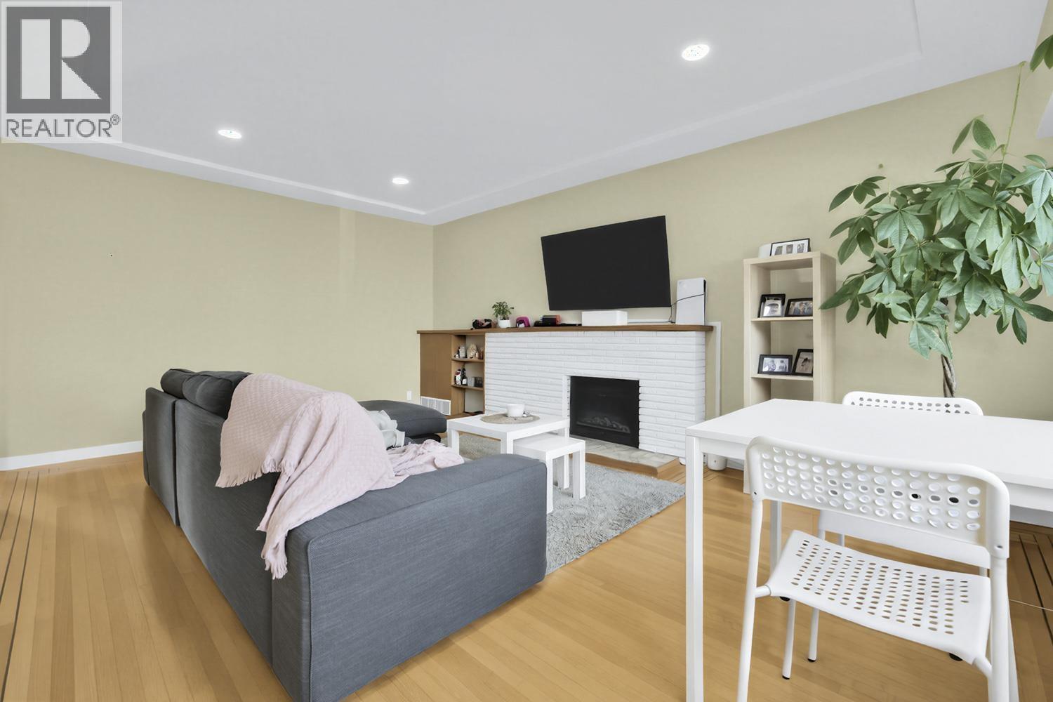 1 4967 Spencer Street, Vancouver, British Columbia  V5R 3Z9 - Photo 18 - R3127035