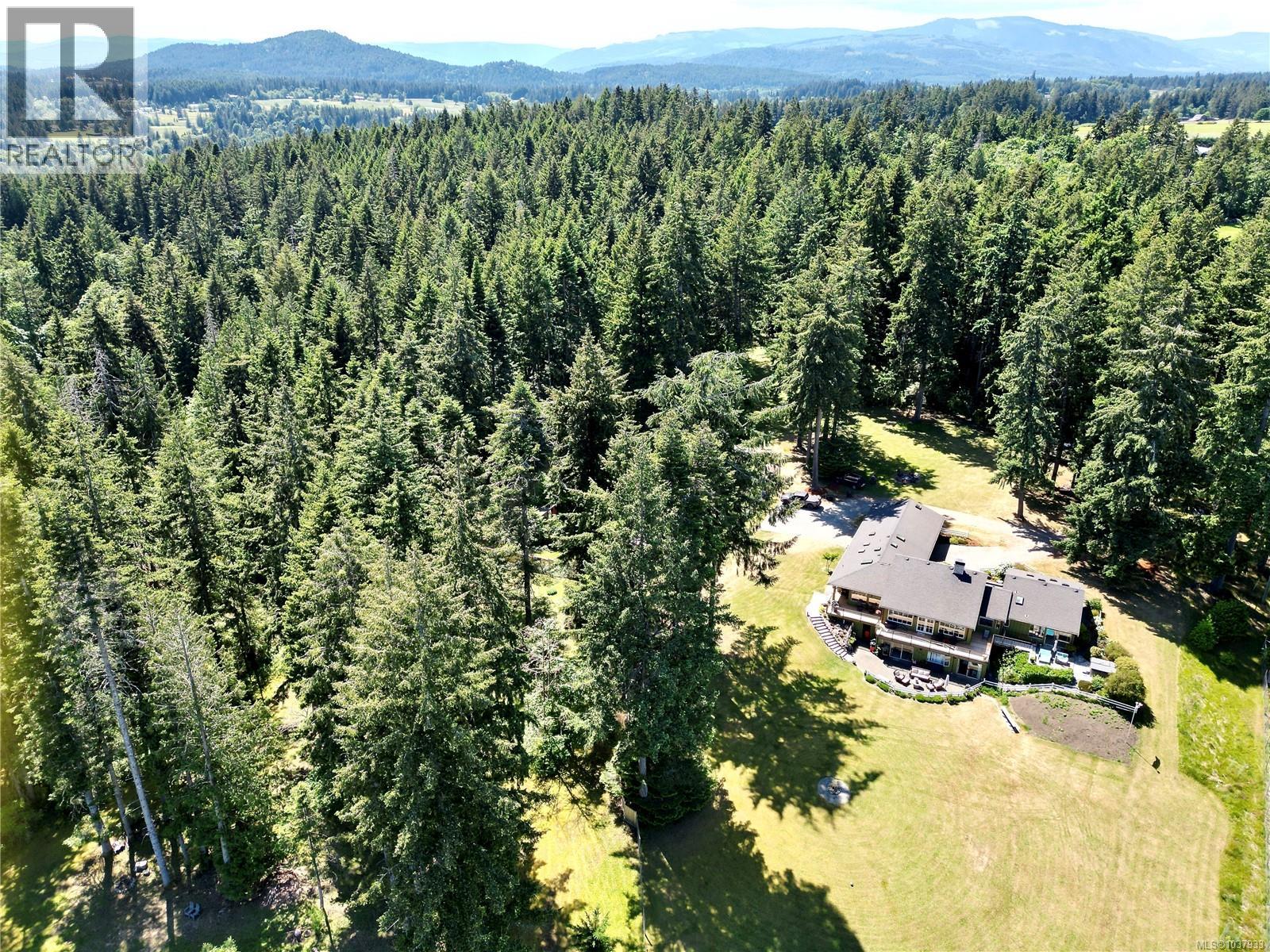 956 Cherry Point Rd, Cowichan Bay, British Columbia  V0R 1N2 - Photo 2 - 1037933
