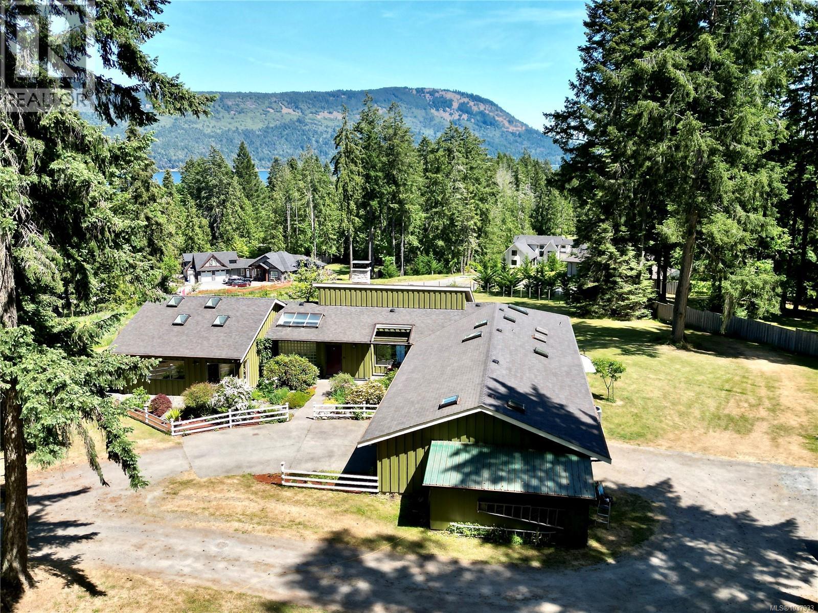 956 Cherry Point Rd, Cowichan Bay, British Columbia  V0R 1N2 - Photo 37 - 1037933