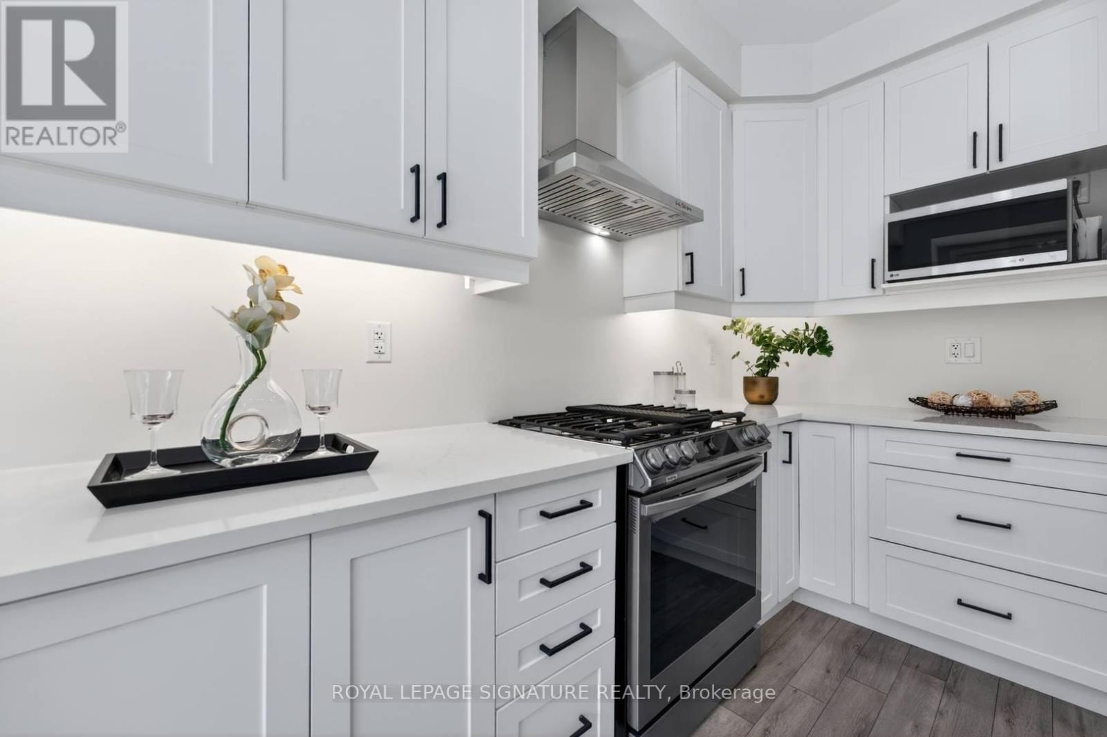 7 Sedgemoor Street, Whitby, Ontario  L1P 0M3 - Photo 14 - E13165166