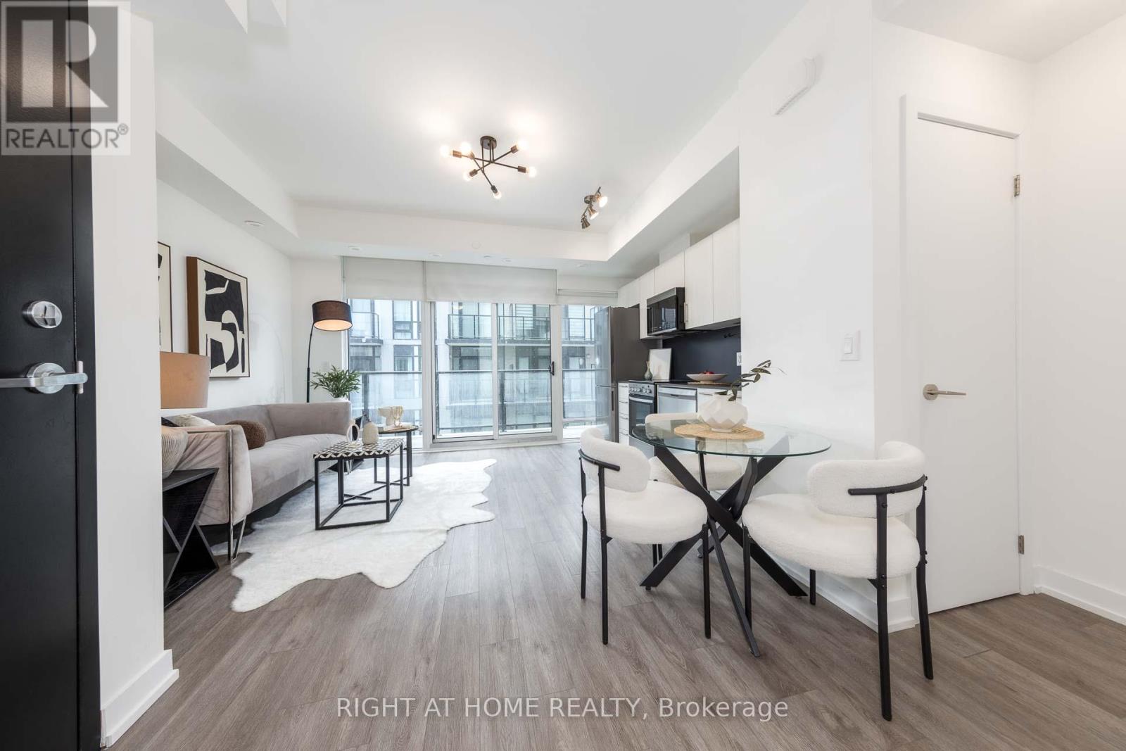 33 - 871 Sheppard Avenue W, Toronto, Ontario  M3H 0E8 - Photo 3 - C13157538