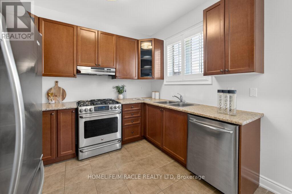 211 Wardlaw Place, Vaughan, Ontario  L4H 3L7 - Photo 21 - N13114660