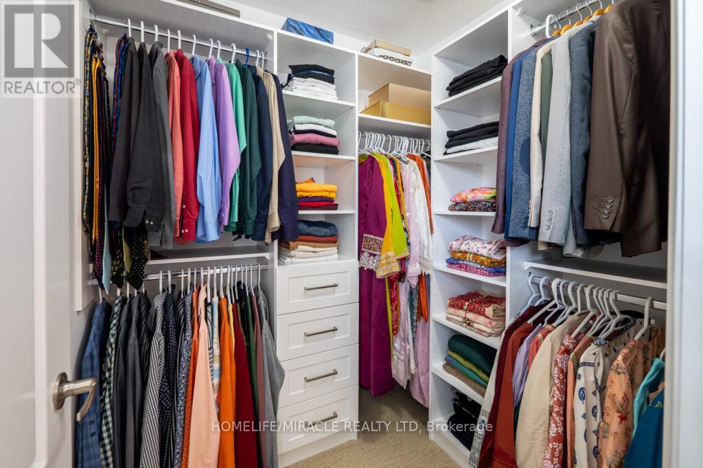 211 Wardlaw Place, Vaughan, Ontario  L4H 3L7 - Photo 29 - N13114660