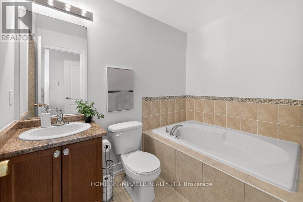 211 Wardlaw Place, Vaughan, Ontario  L4H 3L7 - Photo 30 - N13114660