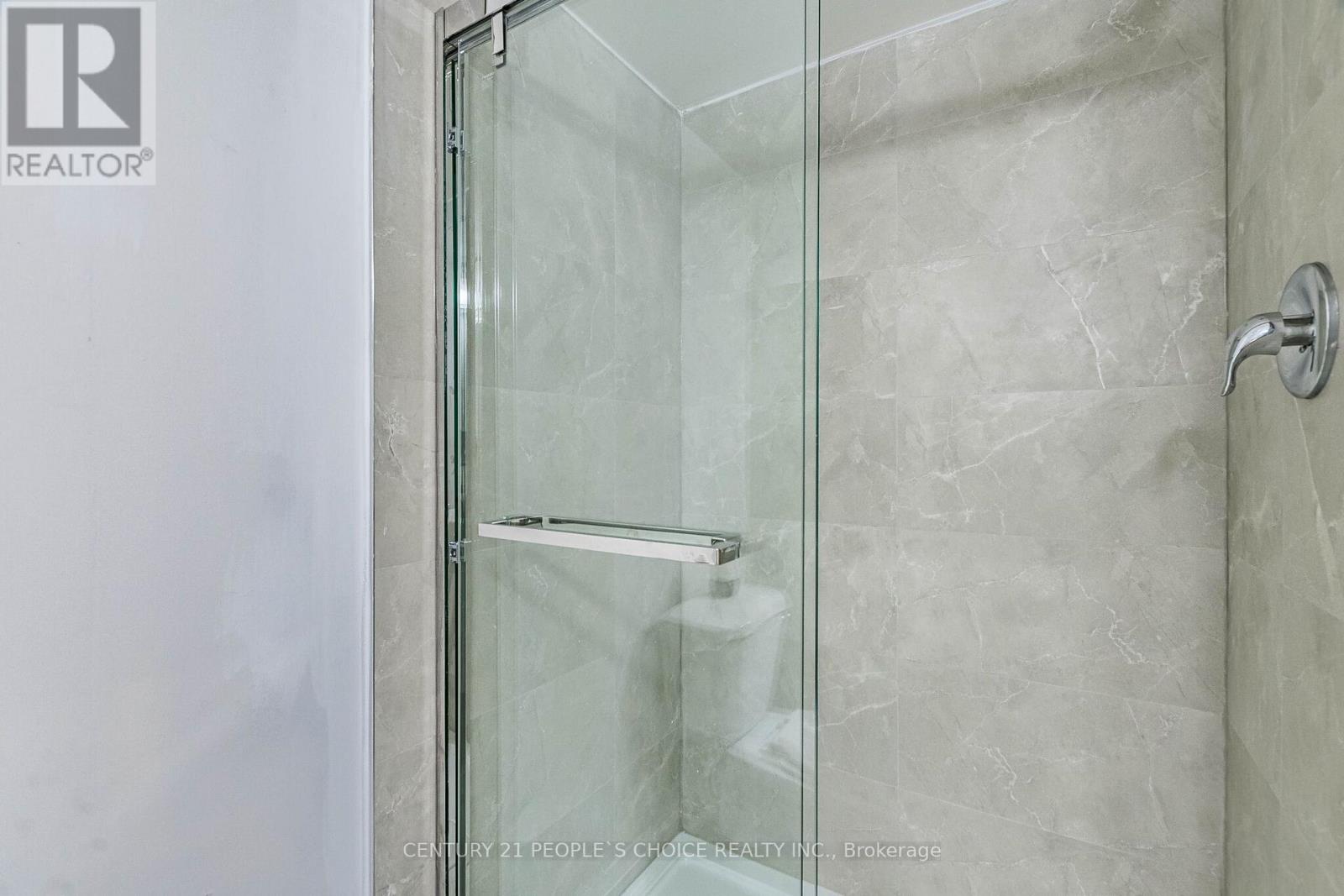 39 Meadowland Drive, Brampton, Ontario L6W 2R5 - Photo 43 - W13158864