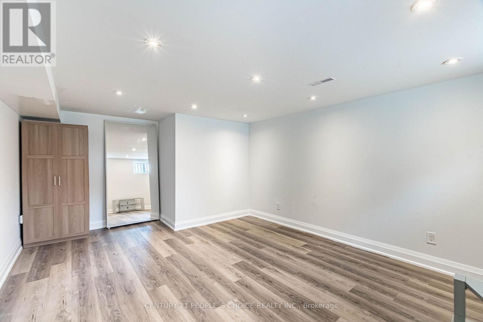 39 Meadowland Drive, Brampton, Ontario L6W 2R5 - Photo 38 - W13158864