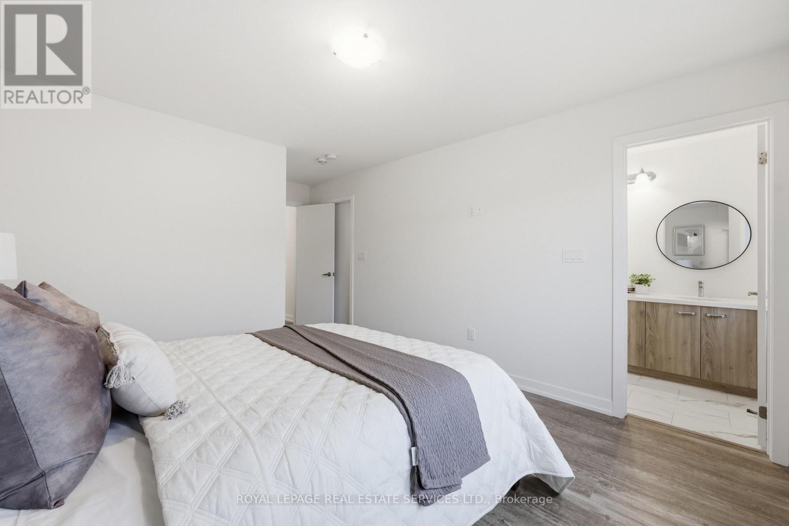 1340 Kaniv Street, Oakville, Ontario  L6M 5R3 - Photo 19 - W13134384