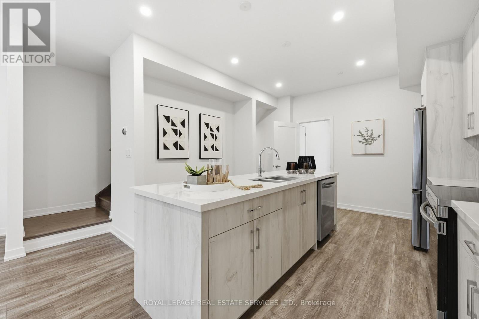 1340 Kaniv Street, Oakville, Ontario  L6M 5R3 - Photo 10 - W13134384