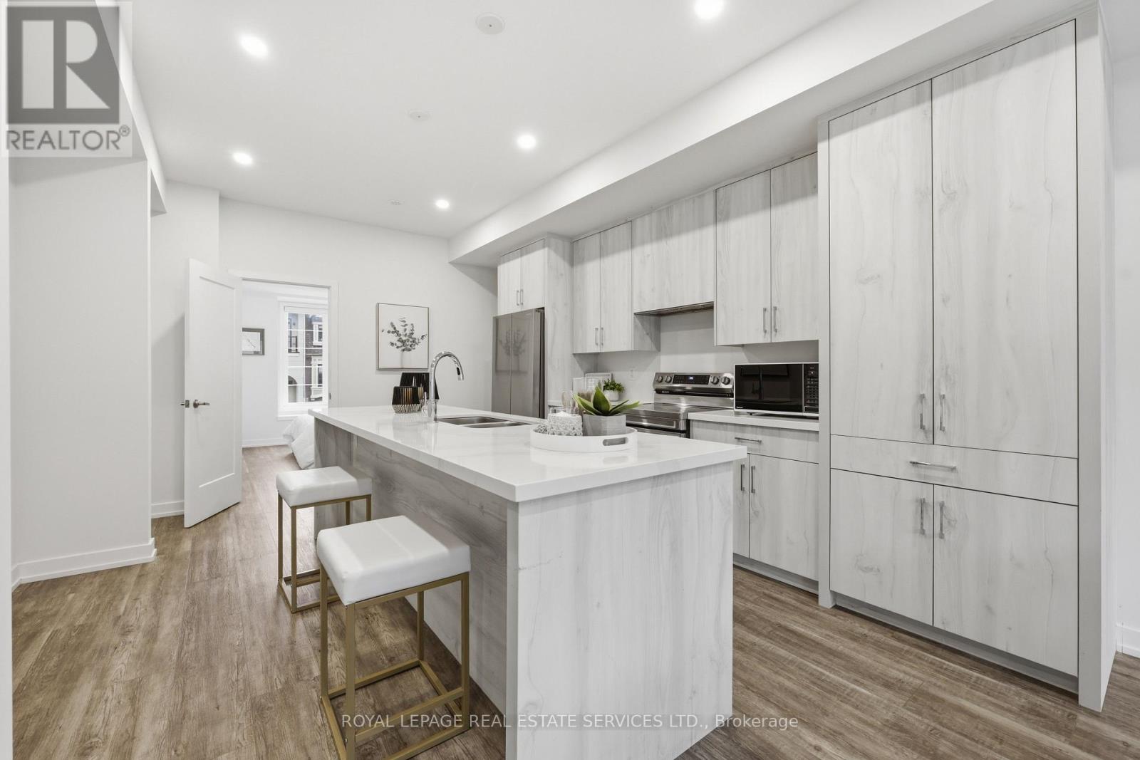 1340 Kaniv Street, Oakville, Ontario  L6M 5R3 - Photo 11 - W13134384