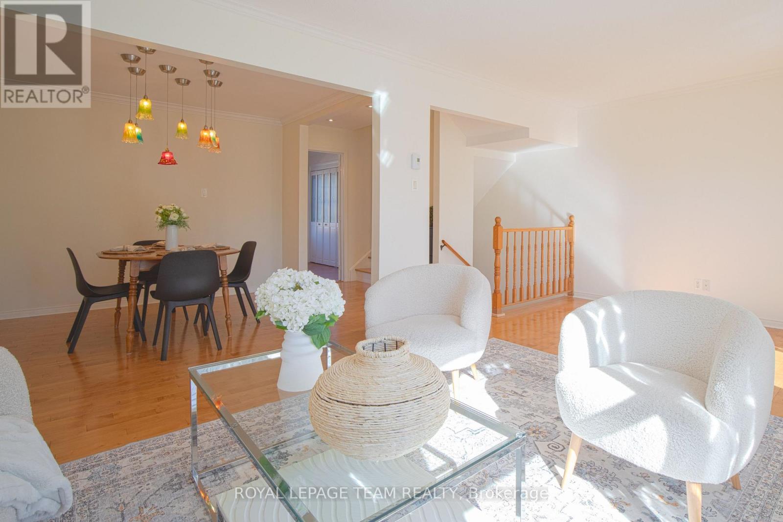 8 Moorside Private, Ottawa, Ontario  K2C 3P4 - Photo 7 - X13165626