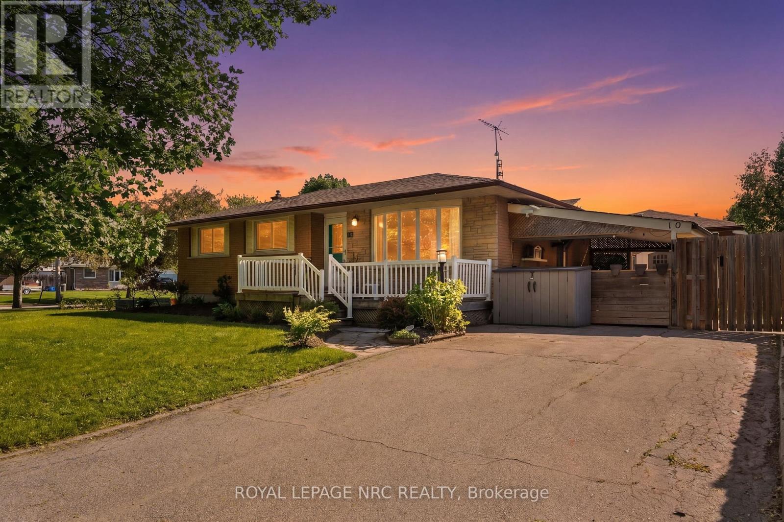 10 Ancaster Boulevard, St. Catharines, Ontario  L2M 6V9 - Photo 2 - X13165616