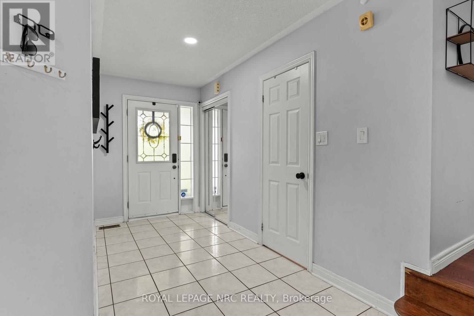 40 Longfellow Avenue, St. Catharines (Haig), Ontario  L2R 6N7 - Photo 5 - X13165624