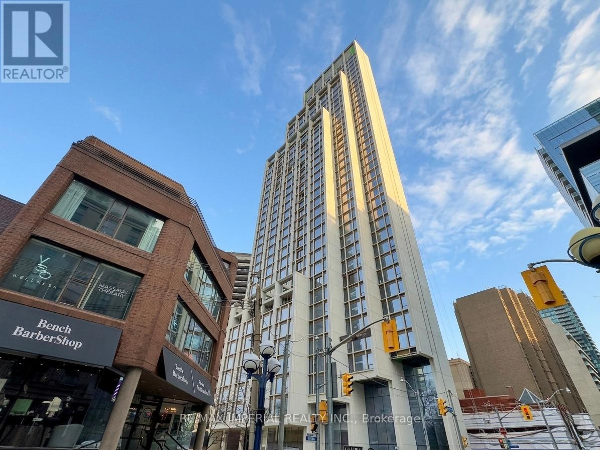 1802 - 1315 BAY STREET
