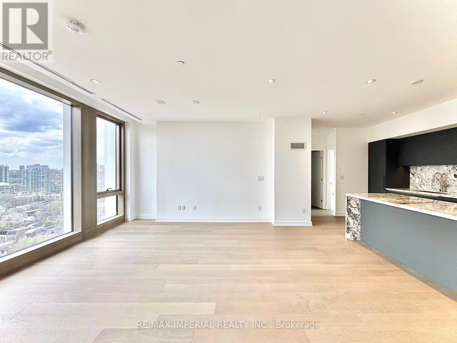 1802 - 1315 Bay Street, Toronto, Ontario  M5R 0E4 - Photo 3 - C13165584