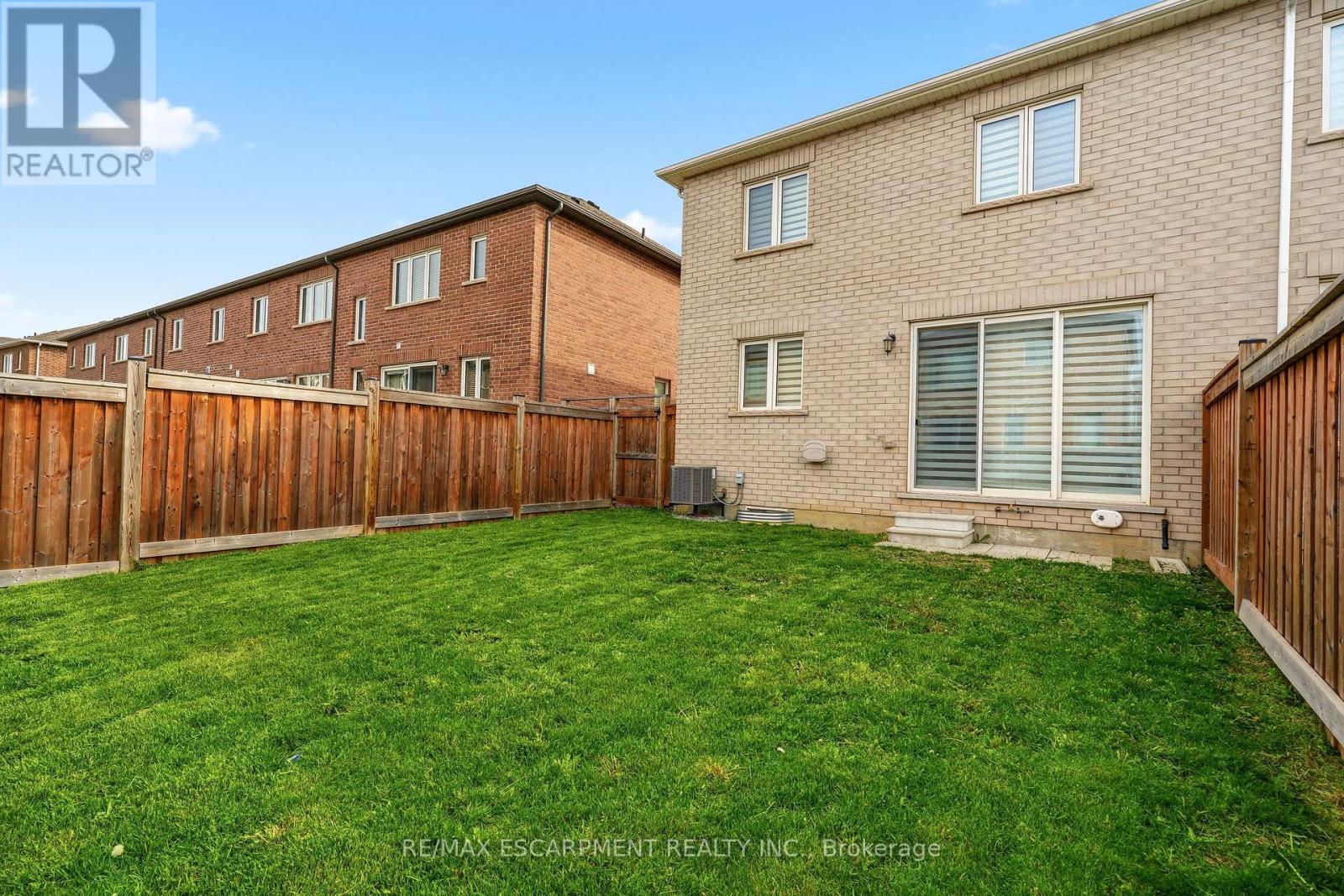 1364 Sycamore Garden, Milton, Ontario  L9E 1R3 - Photo 42 - W13165032