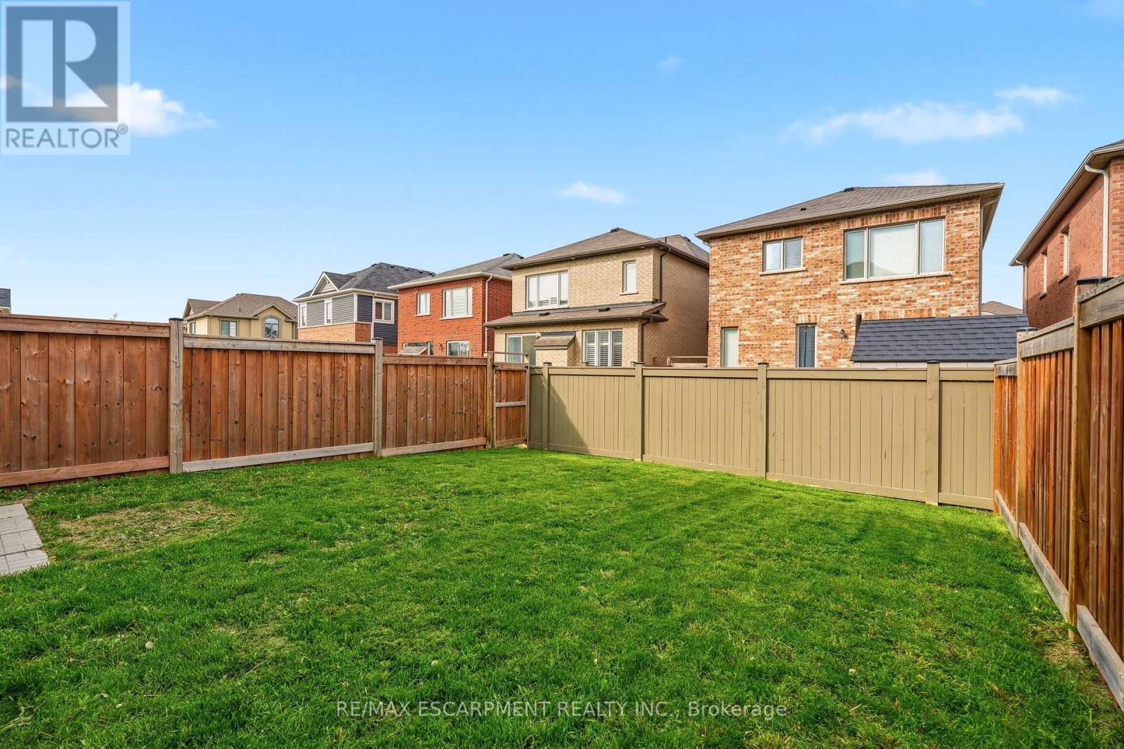 1364 Sycamore Garden, Milton, Ontario  L9E 1R3 - Photo 43 - W13165032