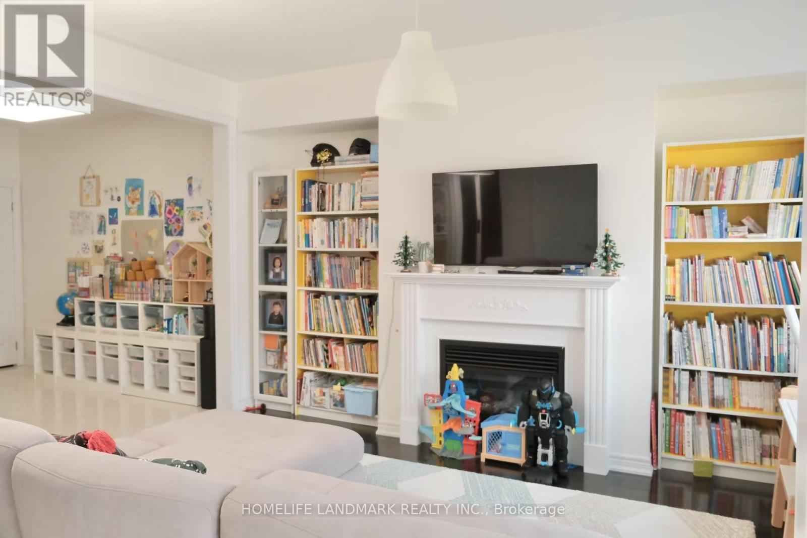 220 South Unionville Avenue, Markham, Ontario  L3R 5L3 - Photo 4 - N13165574