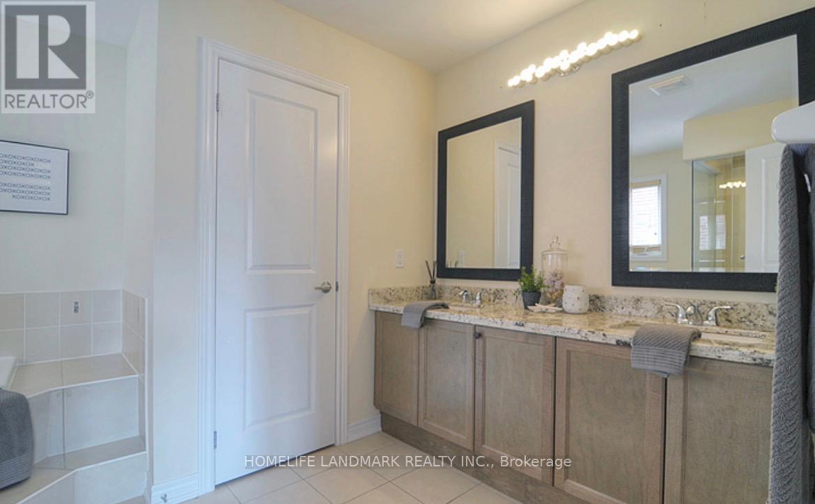 8 Farmhouse Crescent, Richmond Hill, Ontario L4E 0K1 - Photo 10 - N13165578